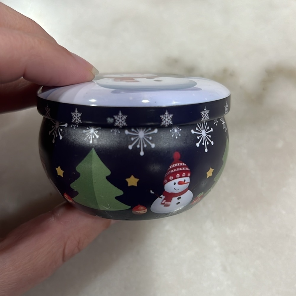 Soy Wax Scented Tin Candle Holiday Gift Box - Picture 3 of 9
